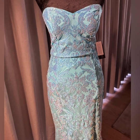 City Vibe Strapless Sequin Gown - Picture 4 of 14